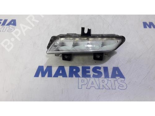 Feu diurne droit RENAULT CLIO IV Grandtour (KH_) 1.5 dCi 90 (KHN3, KHN4) (90 hp) 31495379