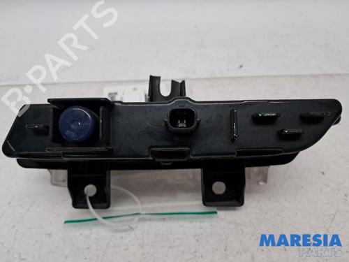 Right daytime light RENAULT CLIO IV (BH_) 0.9 TCe 90 (BHNF, BHMA, BHMH, BHJK, BHJR) | BP31474824C103