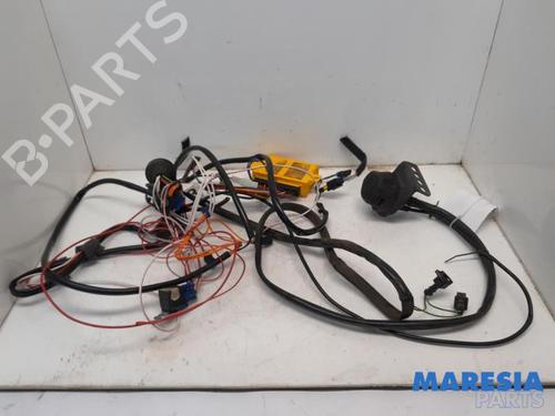 Used Other Other RENAULT SCÉNIC III (JZ0/1_) 1.4 16V (JZ0F, JZ1V) (131 hp) 31465755 31465755