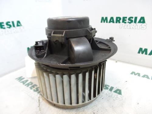 Used Heater blower motor ALFA ROMEO 147 (937_) 1.9 JTD 16V (937.AXG1B, 937.BXG1B) (140 hp) 31426094