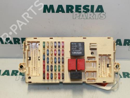 Used Fuse box ALFA ROMEO 147 (937_) 1.6 16V T.SPARK (937.AXA1A, 937.AXB1A, 937.BXB1A) (120 hp) 31408560