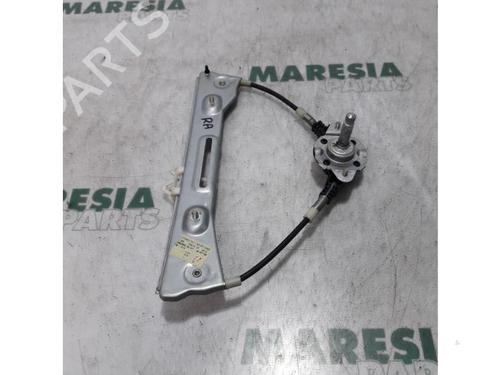Used Rear right window mechanism FIAT PANDA (169_) 1.3 D Multijet (169.AXC1A) (70 hp) 31389537