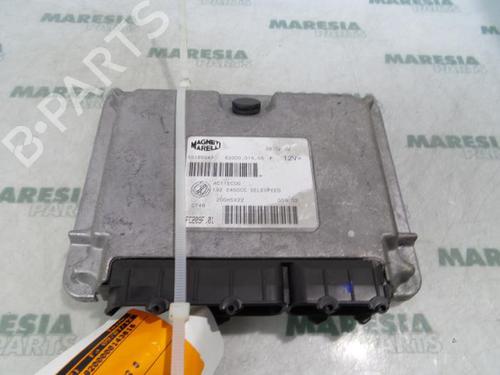 Used Gearbox control unit FIAT STILO (192_) 2.4 20V (192_XD1A, 192AXD12) (170 hp) 31425369