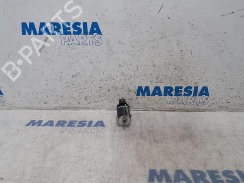 Used Ignition barrel PEUGEOT 308 SW II (LC_, LJ_, LR_, LX_, L4_) 1.6 BlueHDi 120 (120 hp) 31424675