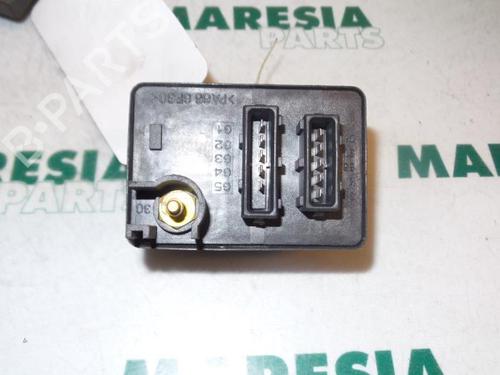 Used Electronic sensor FIAT STILO Multi Wagon (192_) 1.9 JTD (140 hp) 31395952