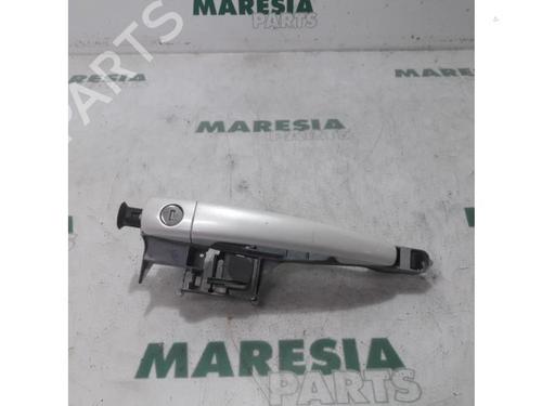 front-left-exterior-door-handle-peugeot-rcz-2010-2011-2012-2013-2014-2015-31400381 main image