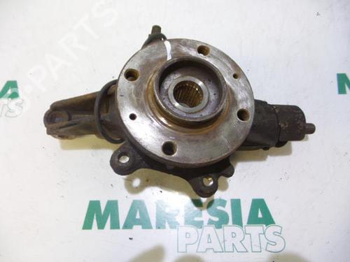 Used Left front steering knuckle CITROËN C4 Grand Picasso I (UA_) 2.0 HDi 138 (136 hp) 31465733