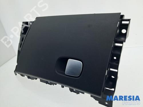 Used Glove box Glove box FIAT 500L (351_, 352_) 1.4 (199LYB1B) (95 hp) 40199607 40199607