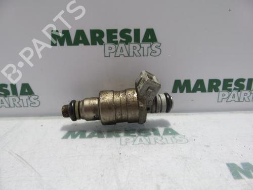 Used Injector CITROËN XSARA (N1) 1.4 i (75 hp) 31535434