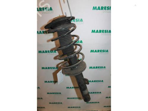 Used Right front shock absorber PEUGEOT 206 Hatchback (2A/C) 1.6 i (89 hp) 31386491