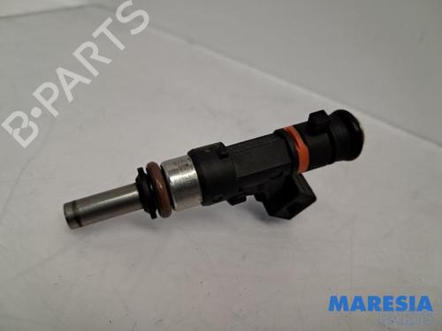 Used Injector ALFA ROMEO GIULIETTA (940_) 1.4 TB (940FXB1A, 940FXB11) (170 hp) 31500521