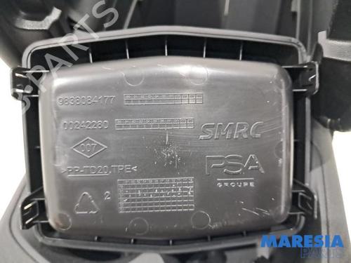 Middle console PEUGEOT 3008 II SUV (MC_, MR_, MJ_, M4_) Hybrid | BP32197387I22 