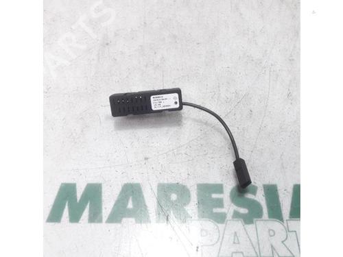 Antena/Base RENAULT SCÉNIC IV (J9_) 1.2 TCe 115 (115 hp) 31422037
