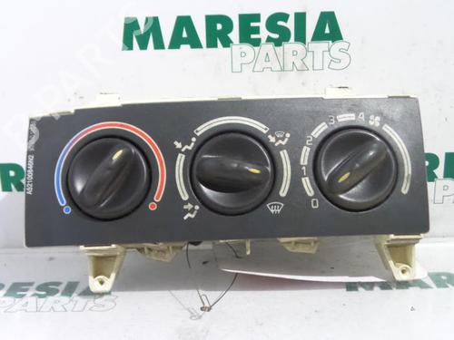 Used Climate control RENAULT MEGANE I Classic (LA0/1_) 1.4 (LA0E, LA0V) (75 hp) 31460521