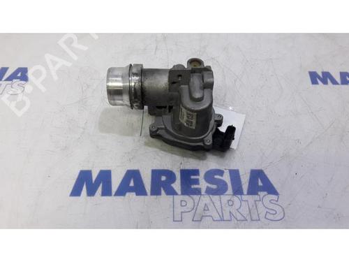 Used Throttle body Throttle body RENAULT MEGANE III Grandtour (KZ0/1) 1.5 dCi (KZ09, KZ0D, KZ1G, KZ29, KZ14, KZ1W, KZ10, KZ1F,... (110 hp) 31455664 31455664