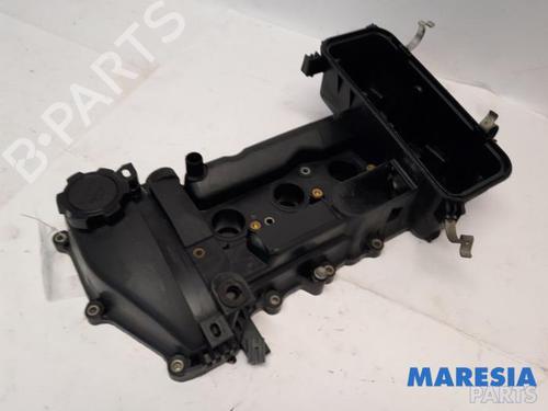 Used Valve cover PEUGEOT 107 (PM_, PN_) 1.0 (68 hp) 31441227