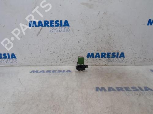 Used Electronic sensor FIAT DOBLO Cargo (263_) 1.6 D Multijet (263WXD1B, 263WXR1B, 263WXX1B, 263ZXD1B,... (105 hp) 31428230