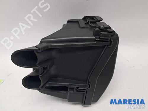 Fuse box RENAULT CAPTUR I (J5_, H5_) 0.9 TCe 90 | BP38459429E1 - Image 2