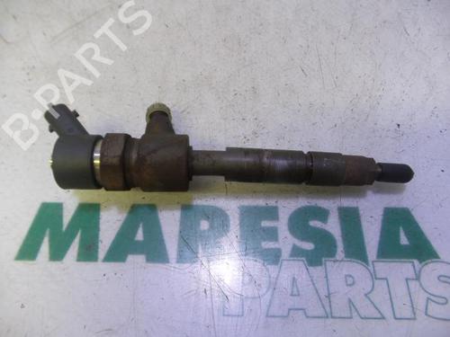 Used Injector FIAT PUNTO (188_) 1.9 JTD 80 (188.237, .257, .337, .357) (80 hp) 31484710
