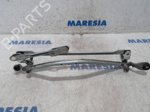 Front wipers mechanism RENAULT CAPTUR I (J5_, H5_) 1.2 TCe 120 | BP31509341C83