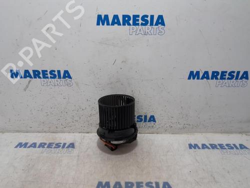 Used Heater blower motor RENAULT CLIO IV Grandtour (KH_) 1.5 dCi 90 (KHN3, KHN4) (90 hp) 31481902