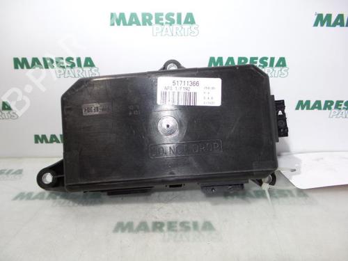 Used Control unit FIAT STILO (192_) 1.2 16V (192_XA1B) (80 hp) 31526625