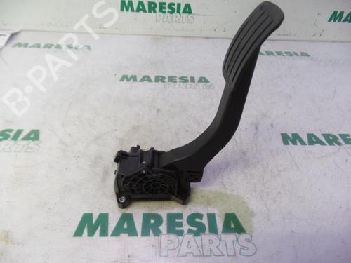 electronic-module-peugeot-308-sw-ii-lc_-lj_-lr_-lx_-l4_-2014-2015-2016-2017-2018-2019-2020-2021-31419909 main image