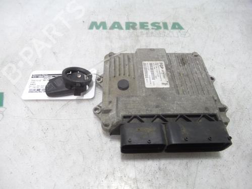Used Engine control unit (ECU) FIAT GRANDE PUNTO (199_) 1.3 D Multijet (75 hp) 31443518