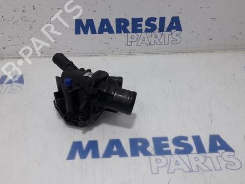 Used Thermostat housing RENAULT MASTER III Van (FV) 2.3 dCi 180 FWD (FV04, FV07) (179 hp) 31456149