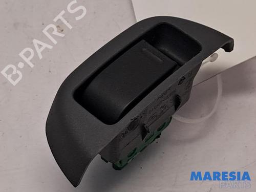 Used Switch PEUGEOT 107 (PM_, PN_) 1.0 (68 hp) 31468623