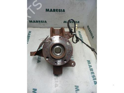 Used Right front steering knuckle RENAULT MEGANE II (BM0/1_, CM0/1_) 1.5 dCi (BM0F, BM0T, BM2B, CM0F, CM0T) (82 hp) 31450575
