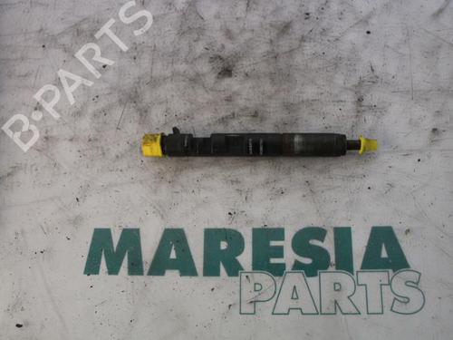 Używane Wtryskiwacz RENAULT MEGANE III Grandtour (KZ0/1) 1.5 dCi (KZ0C, KZ1A) (90 hp) 31430830