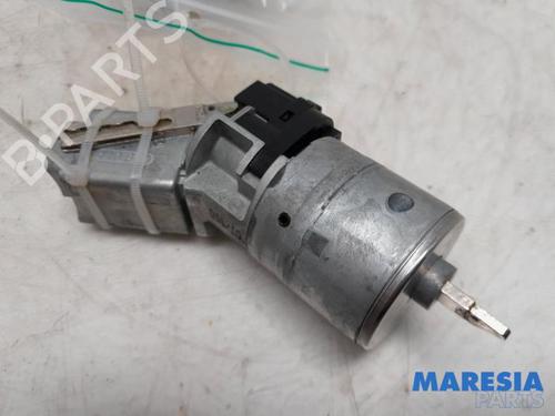 Used Ignition barrel PEUGEOT 3008 I MPV (0U_) 1.6 THP (156 hp) 31385954