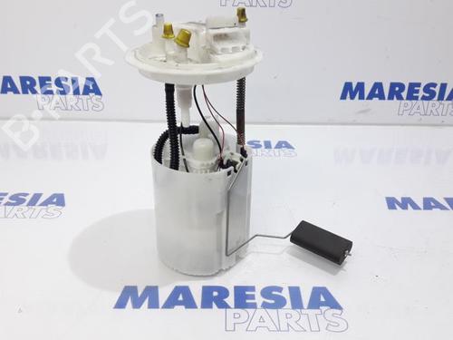 Used Fuel pump FIAT 500 (312_) 0.9 (312AXN1A) (80 hp) 31490956