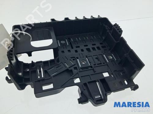 Fuse box OPEL ADAM (M13) 1.0 | BP33432847E1 - Image 2