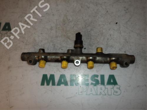 Used Injection rail CITROËN C8 (EA_, EB_) 2.0 HDi (107 hp) 31527708