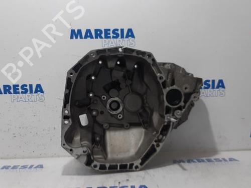 Used Manual Gearbox (For Parts) Manual Gearbox (For Parts) RENAULT CLIO IV Grandtour (KH_) 1.5 dCi 90 (KHN3, KHN4) (90 hp) 31505014 31505014
