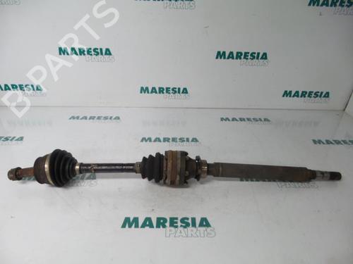 Used Right front driveshaft ALFA ROMEO 156 (932_) 2.0 16V T.SPARK (932A2) (155 hp) 31529228