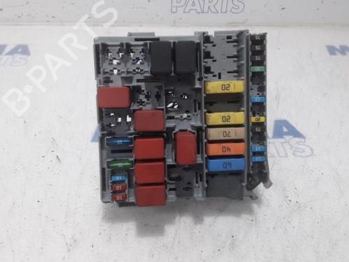Used Fuse box FIAT 500 (312_) 1.2 (312AXA1A) (69 hp) 31400101