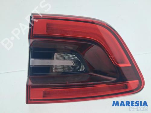 Højre baglygte Højre baglygte RENAULT KADJAR (HA_, HL_) 1.2 TCe 130 (HLMR) (130 hp) 39726061 39726061