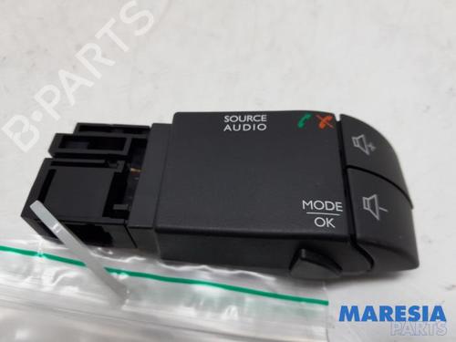 Used Switch RENAULT CLIO IV (BH_) 1.2 TCe 120 (BHM0) (120 hp) 31439220