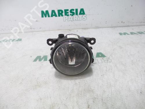 left-front-fog-light-renault-scenic-ii-jm01_-2003-2004-2005-2006-2007-2008-2009-2010-31477739 main image