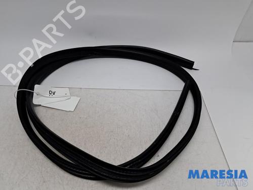 Used Rubber door seal Rubber door seal 38569834 38569834