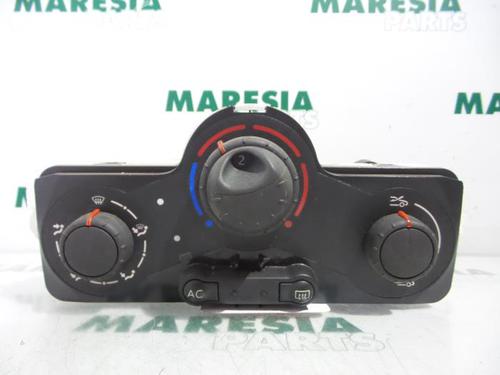 Used Climate control RENAULT CLIO III (BR0/1, CR0/1) 1.5 dCi (C/BR0G, C/BR1G) (68 hp) 31460169