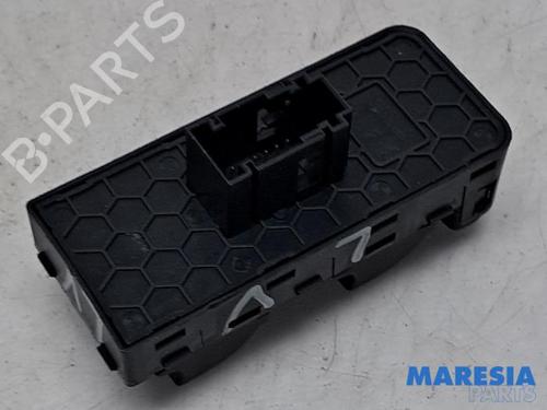 Switch CITROËN C3 III (SX) 1.2 VTi 82 | BP39896561I30 - Image 3
