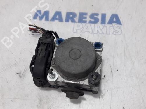 Used ABS pump FIAT PANDA (169_) 1.2 (169.AXB11, 169.AXB1A) (60 hp) 31393666