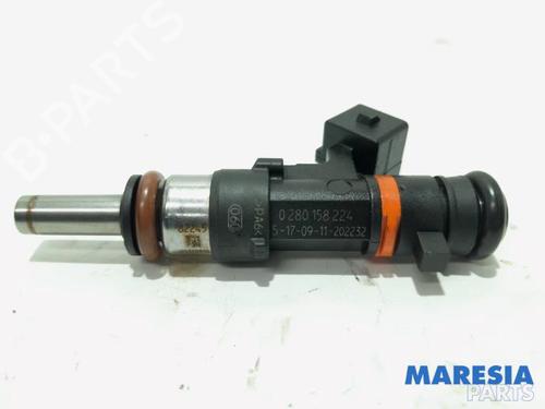 Used Injector LANCIA DELTA III (844_) 1.4 16V (844.AXL1A) (140 hp) 31457838