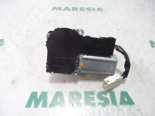 Used Rear wiper motor RENAULT SCÉNIC I MPV (JA0/1_, FA0_) 2.0 16V RX4 (139 hp) 31514279
