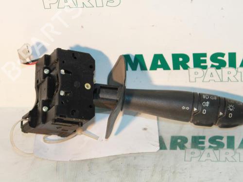 Used Steering column stalk RENAULT MEGANE I (BA0/1_) 1.6 16V (BA04, BA0B, BA11, BA1J, BA16, BA19, BA1K, BA1V,... (107 hp) 31430517