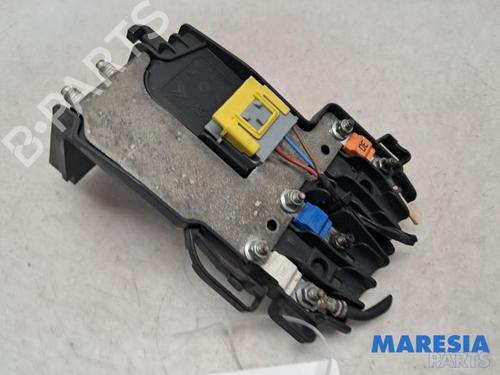 Used Fuse box CITROËN BERLINGO MULTISPACE (B9) 1.6 VTi 95 (98 hp) 31507466